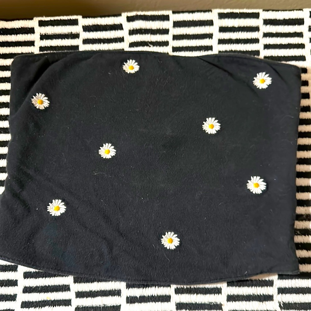 Daisy tube crop top